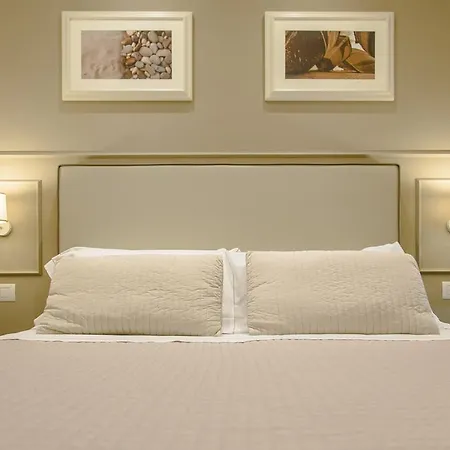 Ambassador Hotel Marotta